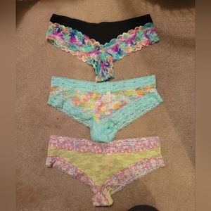 Victorias Secret NWT 3 pairs of extra low rise cheekster L